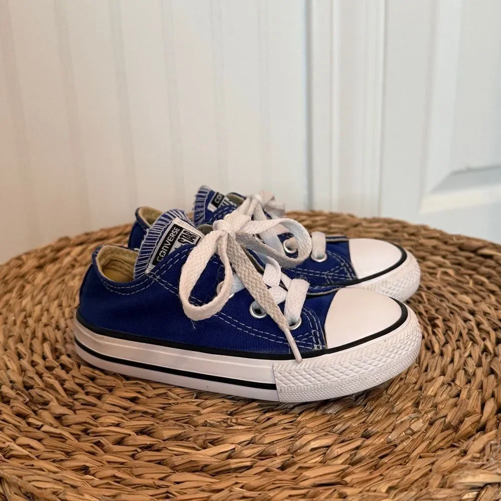 Converse Kids Classic Blue Sneakers - 7